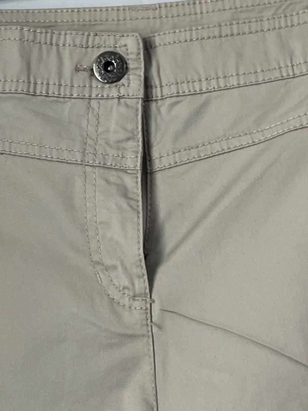 Style & Co. Cute Beige Bermuda Shorts with Stud Accents, Size 16W - Picture 6 of 12